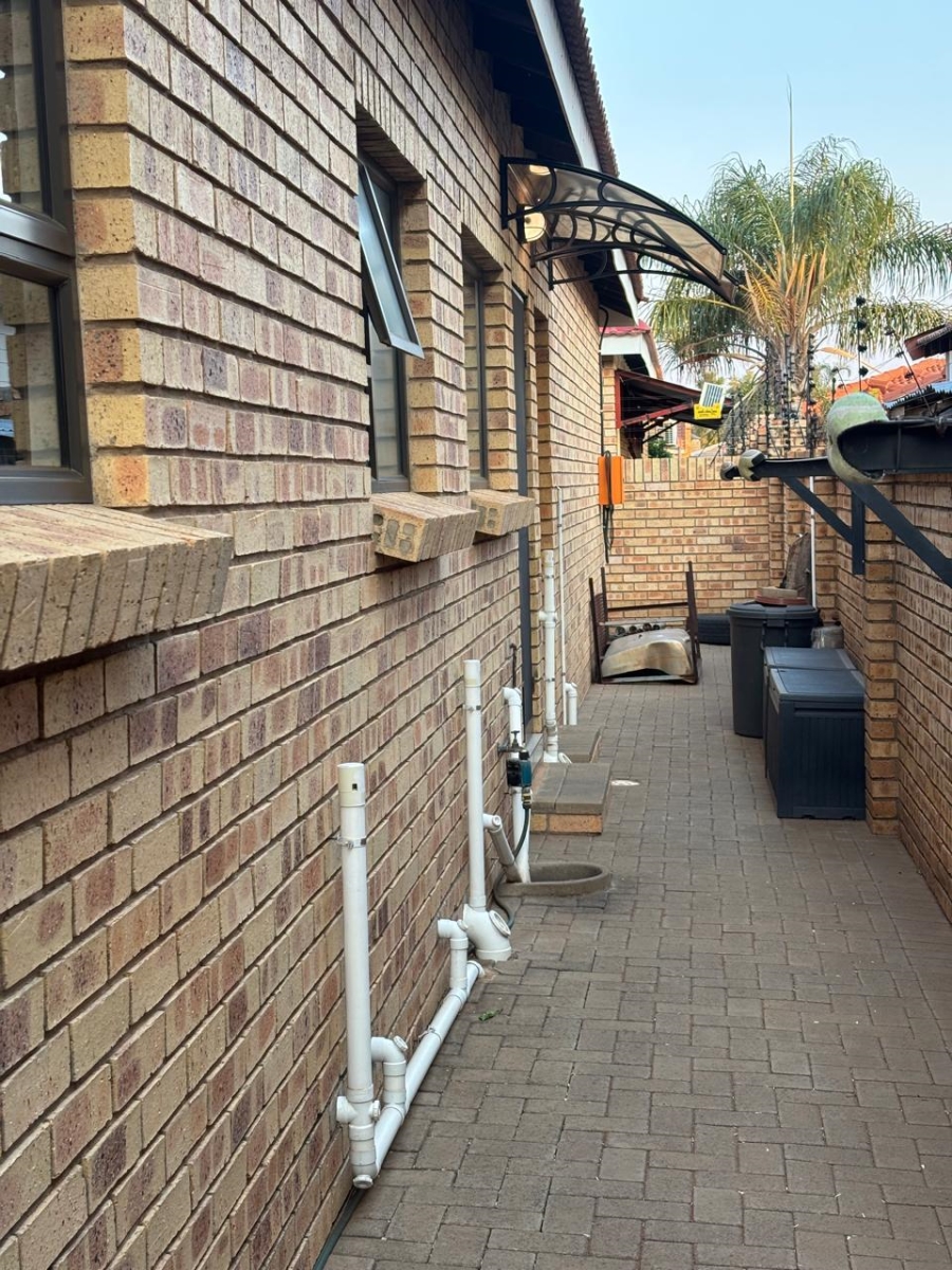 3 Bedroom Property for Sale in Hillcrest Northern Cape